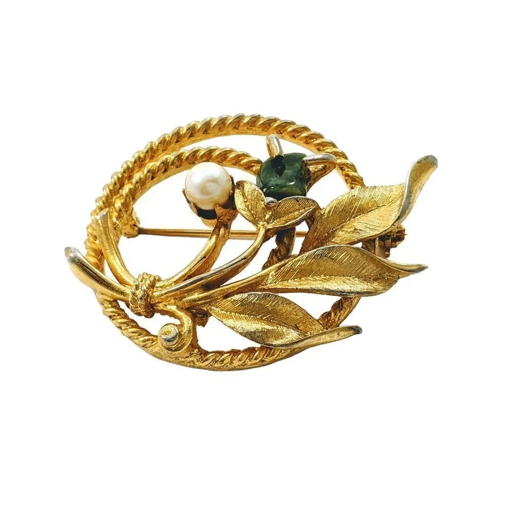 Vintage Sarah Coventry Jade Garden Wreath Flower Brooch